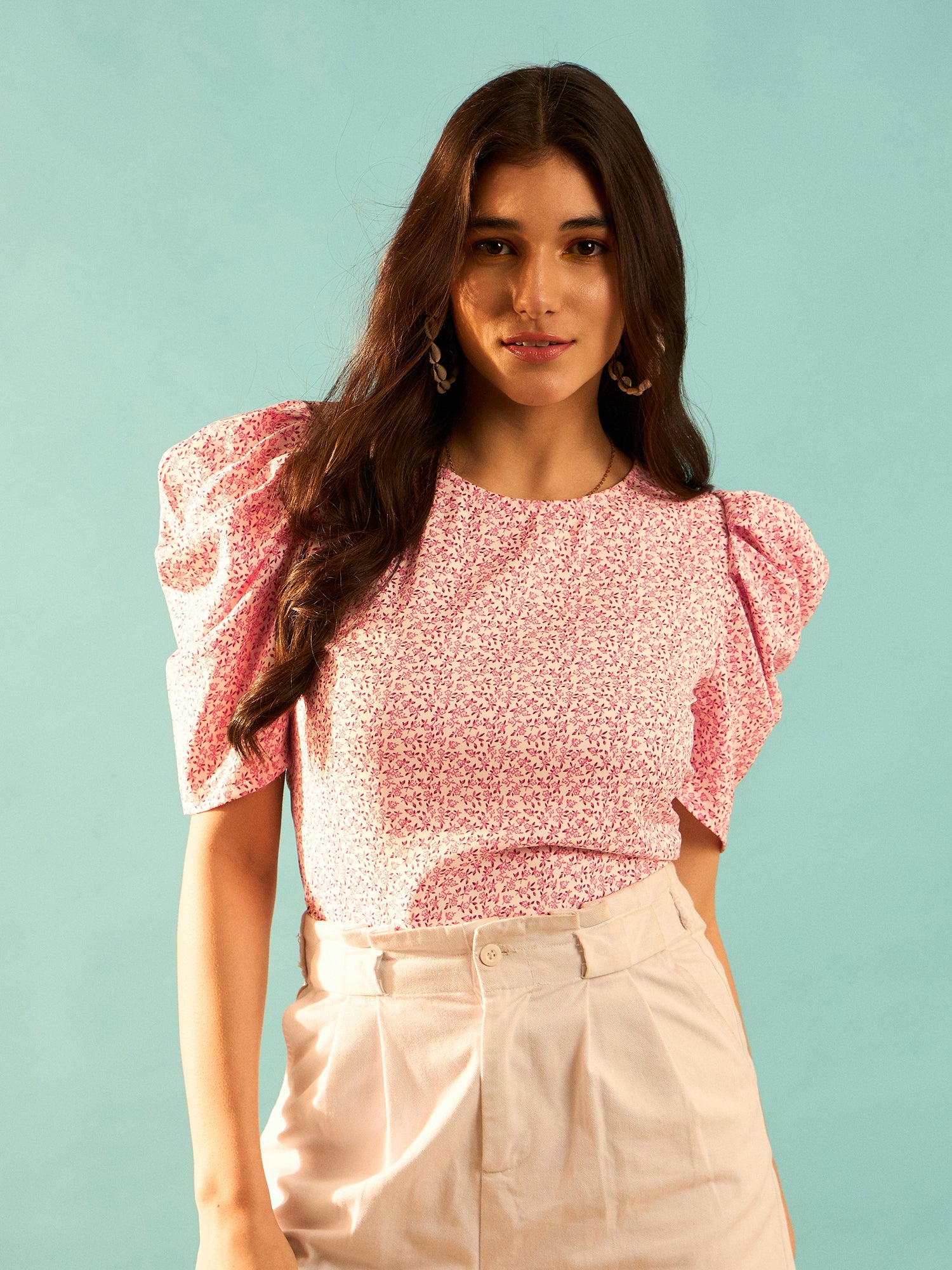 Women Pink White Floral Printed Round Neck Puff Sleeves Back Keyhole  Pleated Regular Top Berrylush