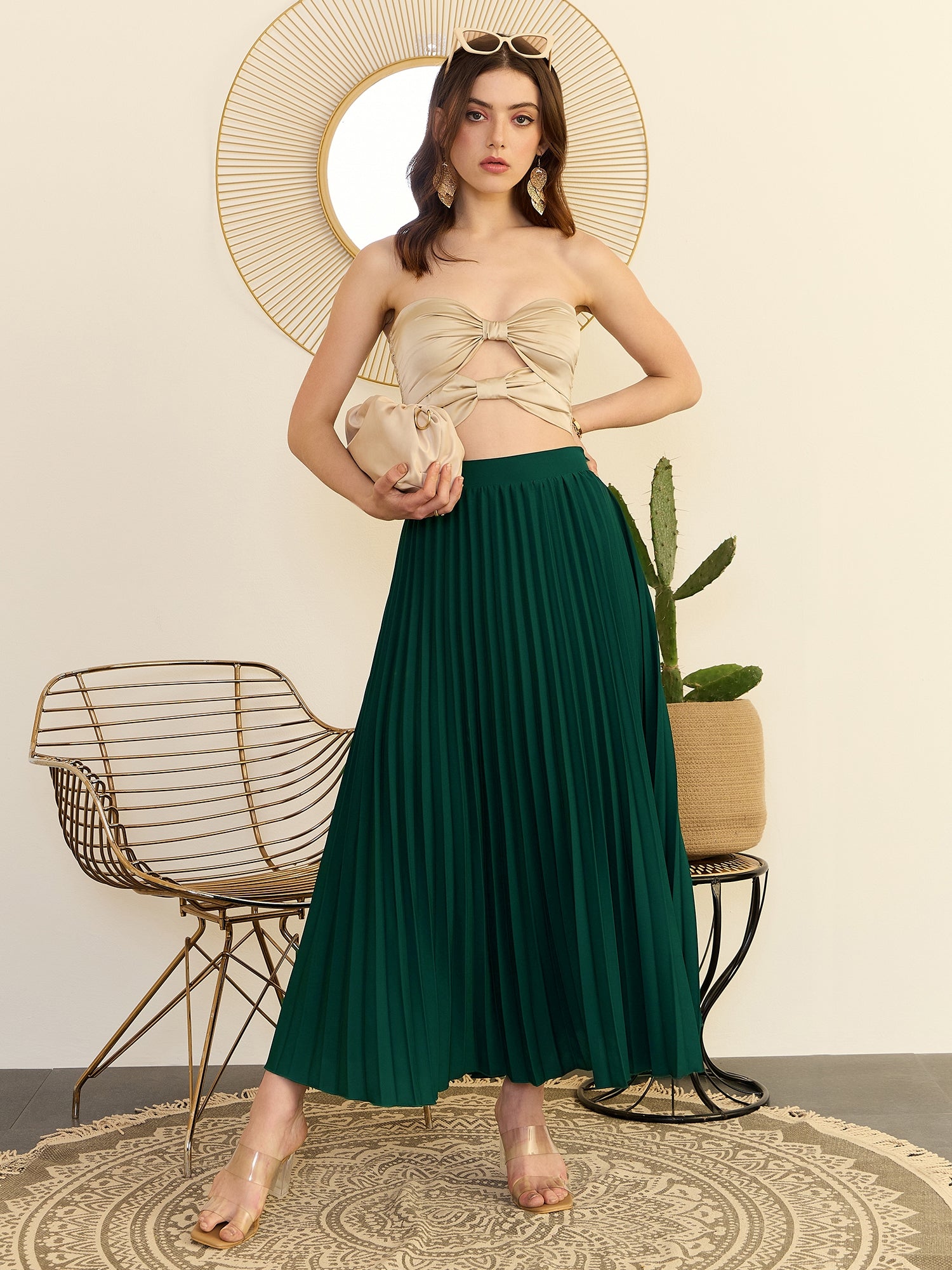 Women Solid Green High-Rise Waist Zipper-Up Straight Hem Pleated Maxi Skirt - Berrylush Women Solid Green High-Rise Waist Zipper-Up Straight Hem Pleated Maxi Skirt - Berrylush