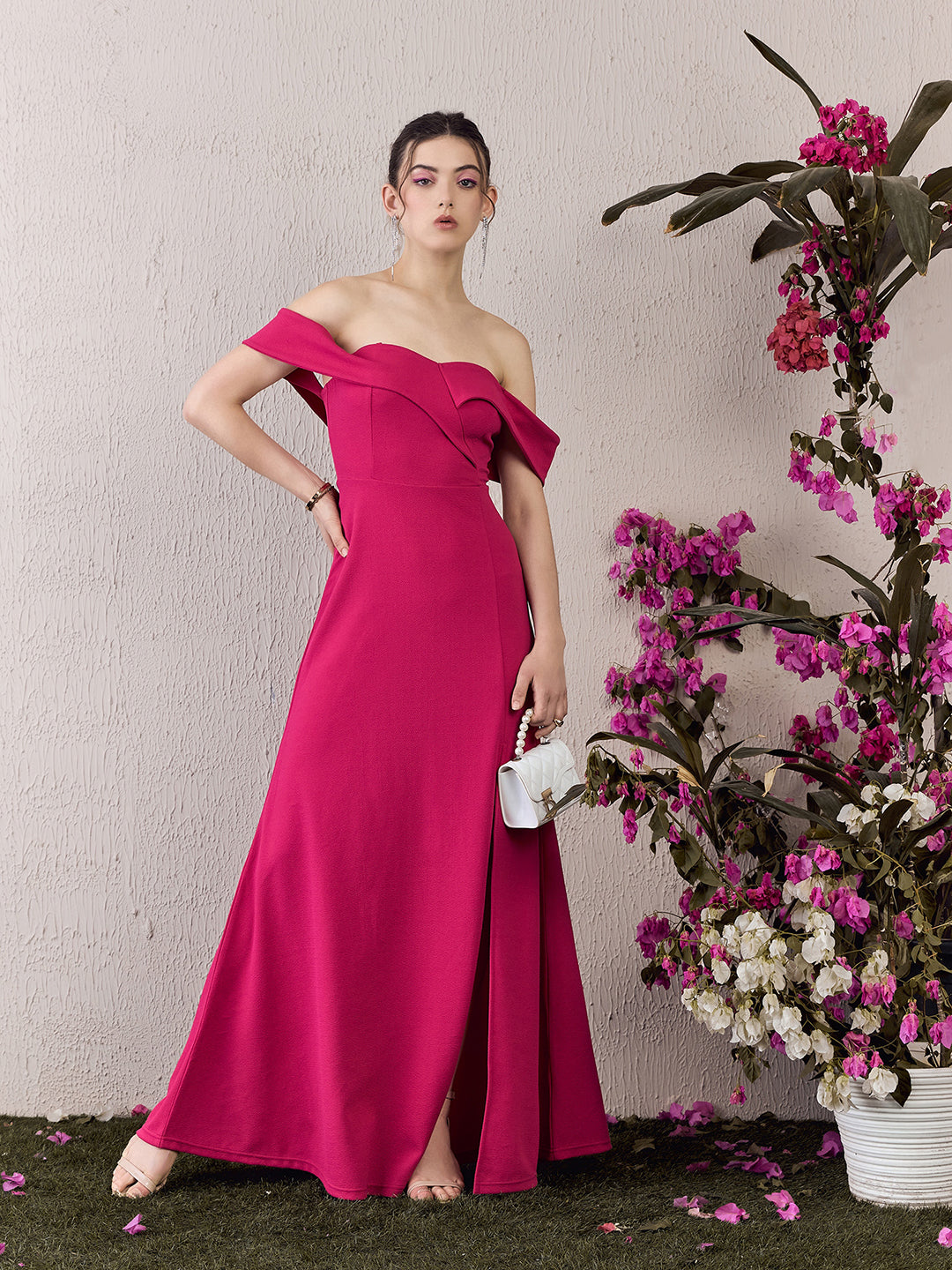 Women Solid Pink Off-Shoulder Neck Sleeveless Flap Front Thigh