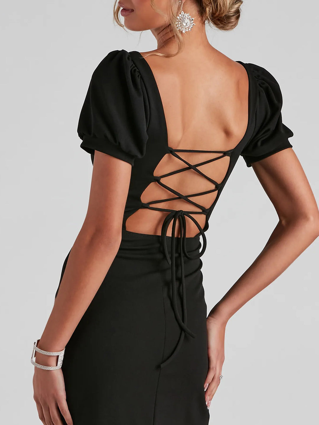 Berrylush Women Black Solid Square Neck Puff Sleeve Knitted Bodycon Maxi Dress