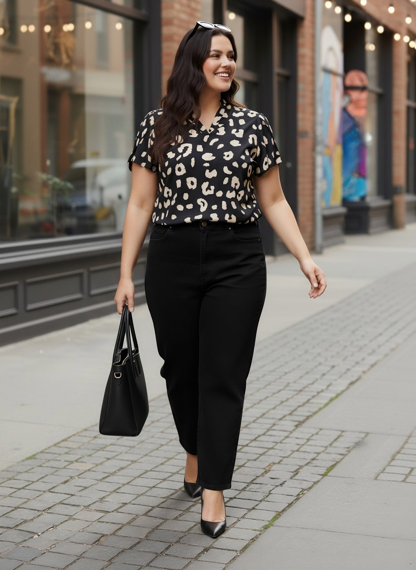 Berrylush Curve Women Black & White Animal Printed V-Neck Short Sleeves Regular Top