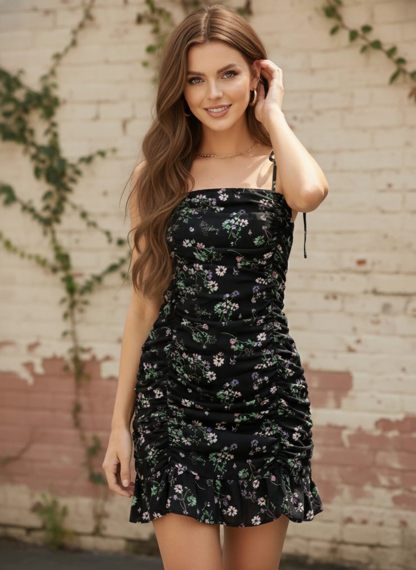 Berrylush Women Black Floral Print Ruched Bodycon Mini Dress