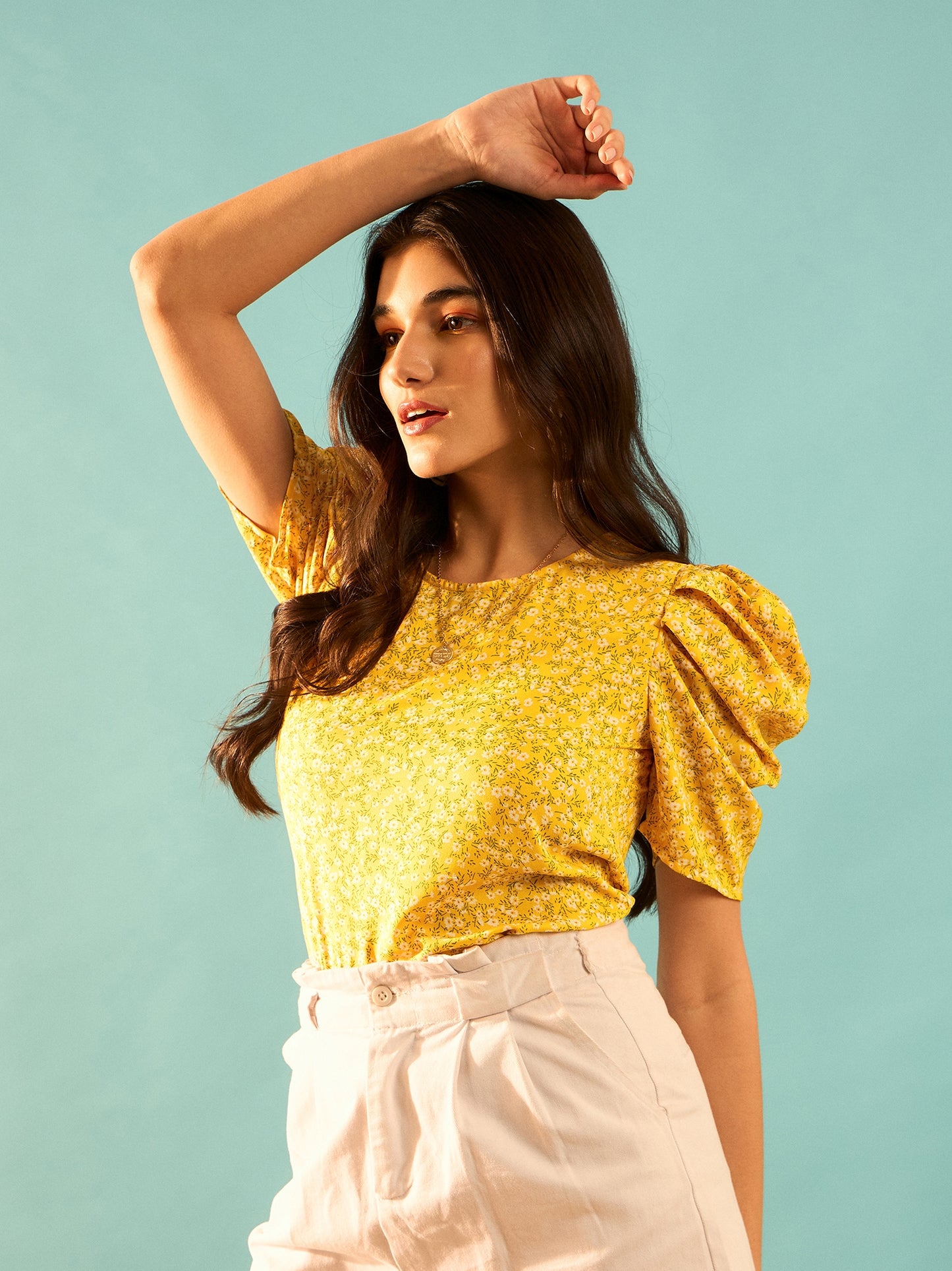 Berrylush Women Yellow & White Floral Printed Round Neck Puff Sleeves Back Keyhole Pleated Regular Top