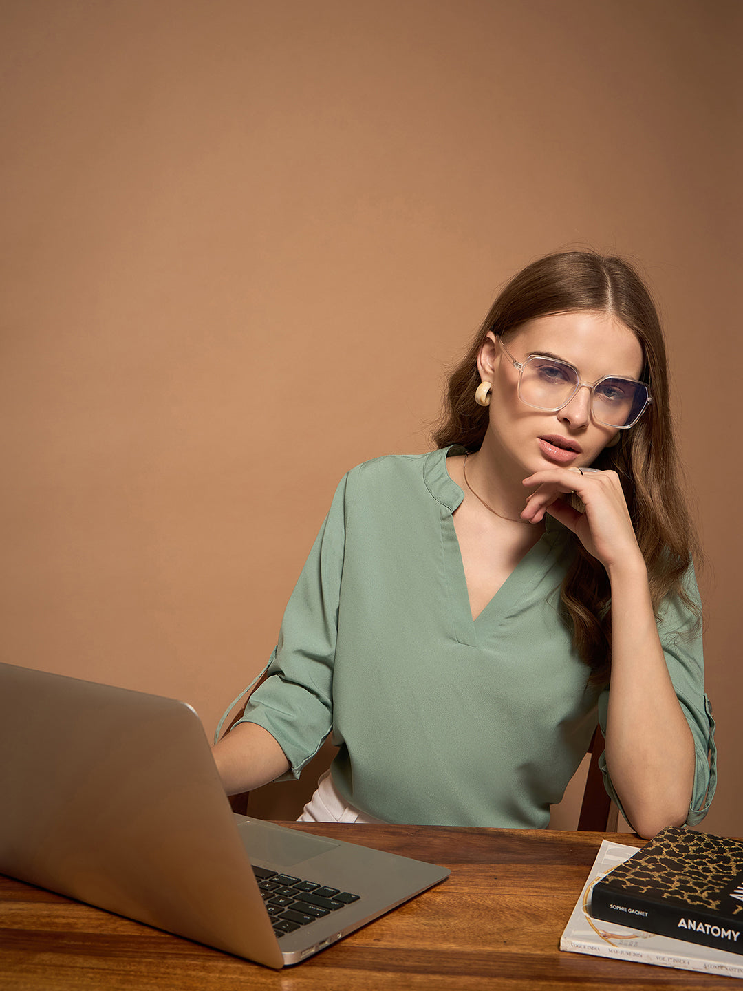 Berrylush BIZwear Women Solid Green Mandarin Collar Neck Long Sleeves Curved Hem Regular Shirt