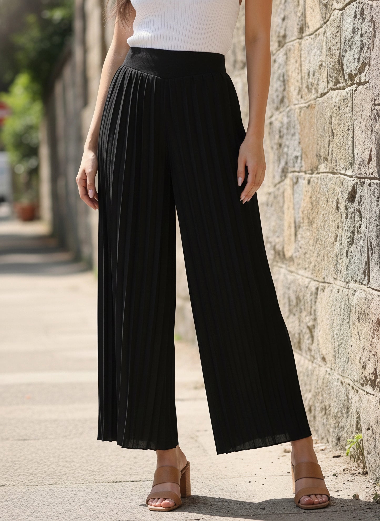 Berrylush Women Solid Black High-Rise Waist Slip-On Woven Pleated Regular Trousers