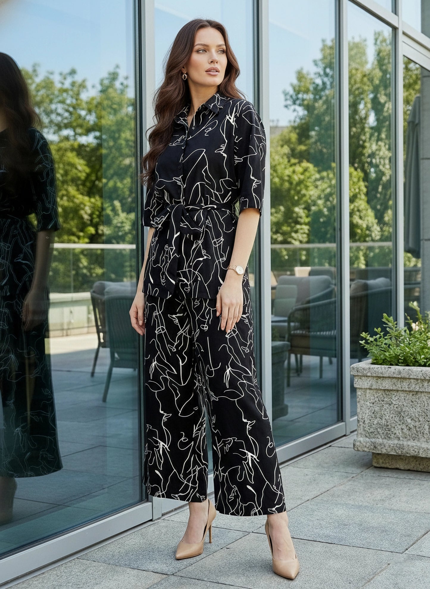 Berrylush BIZwear Women Black & White Abstract Printed Shirt Collar Neck Tie-Up Belted Top & Wide Leg Pants Set