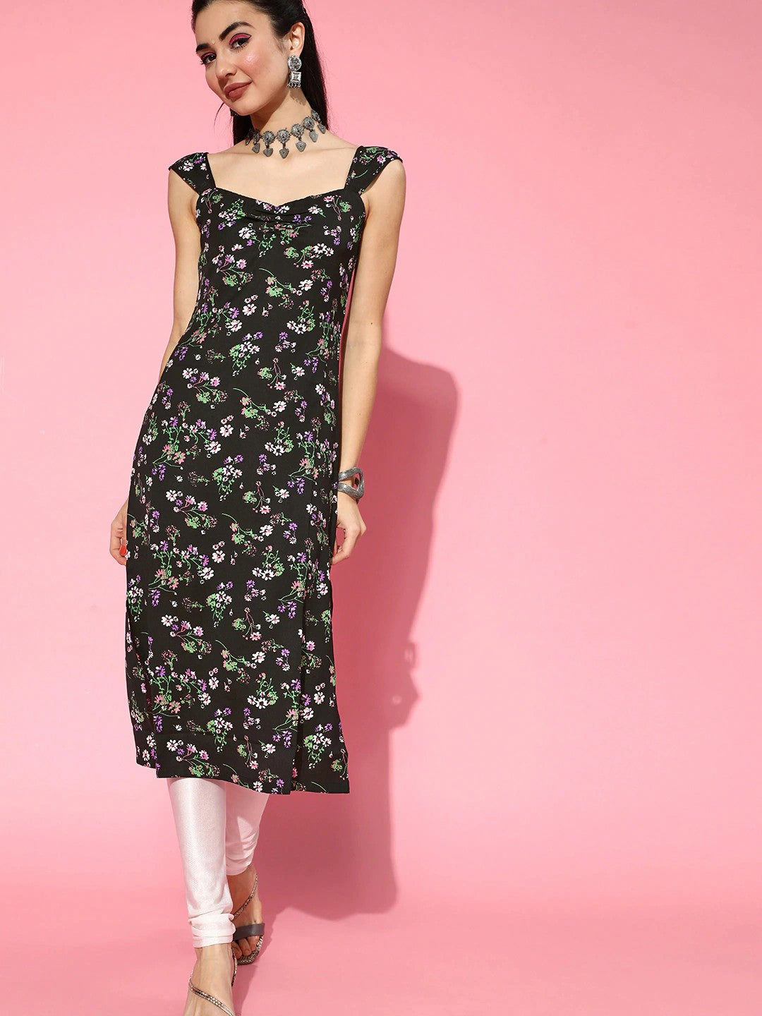 Berrylush Women Black Green Floral Printed Sweetheart Neck Side Slit