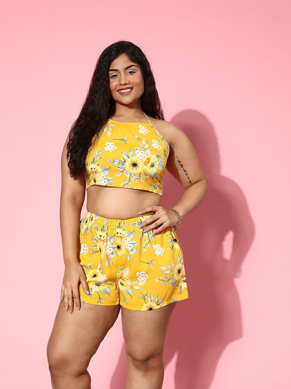 Women Plus Size Yellow White Floral Printed Halter Neck Back Tie