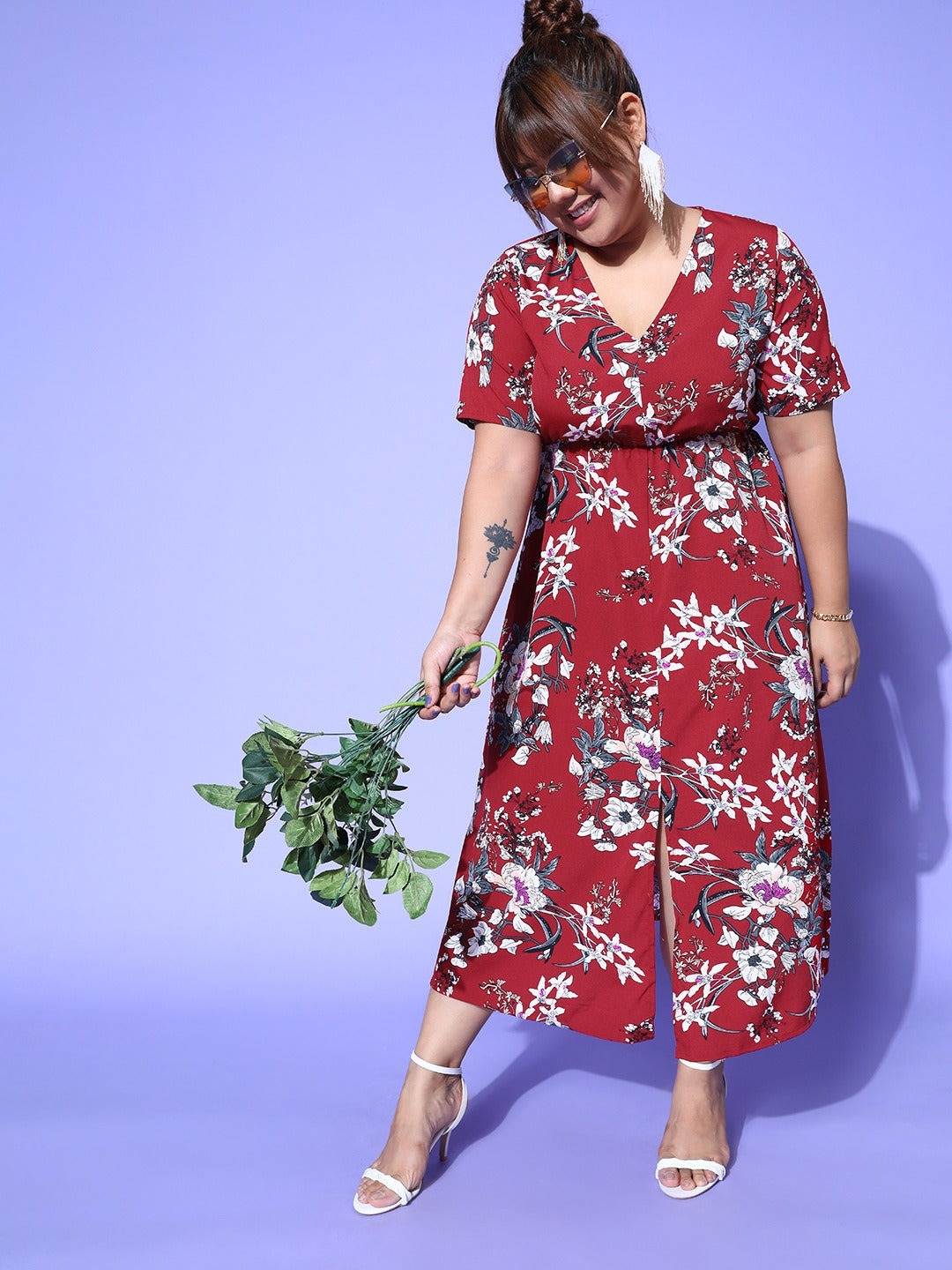 Berrylush Curve Plus Size Maroon Floral Printed A-Line Maxi Dress Berrylush Curve Plus Size Maroon Floral Printed A-Line Maxi Dress