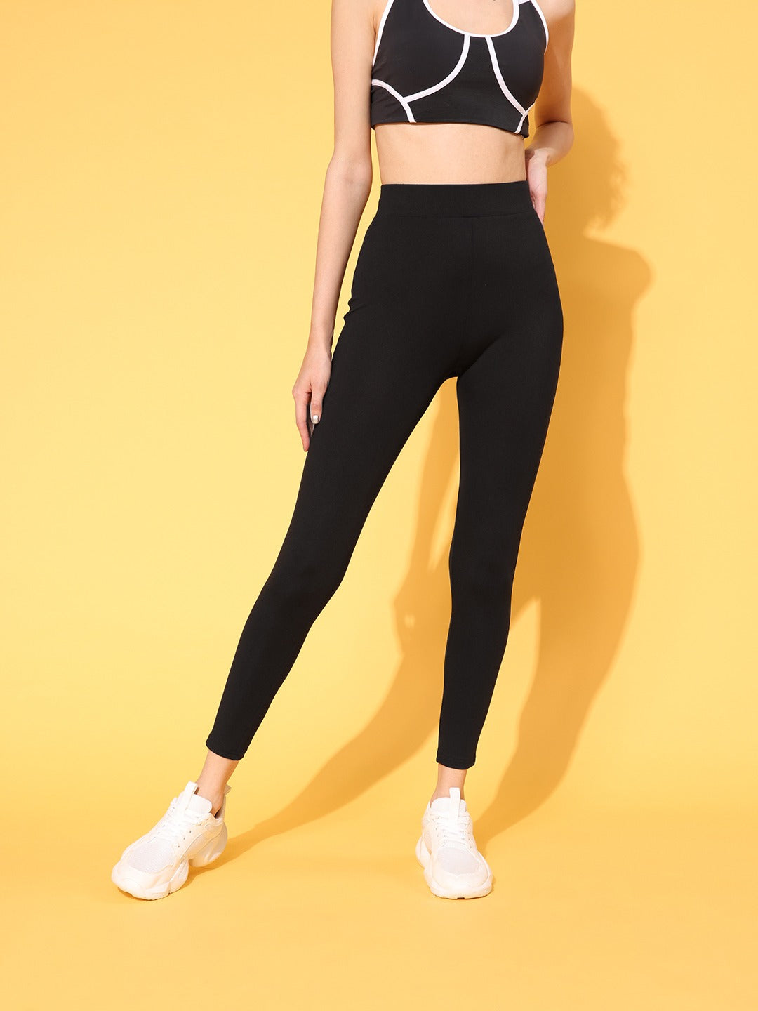 Four Way Lycra Sports Wear Ladies Gym Tights at Rs 200 in New