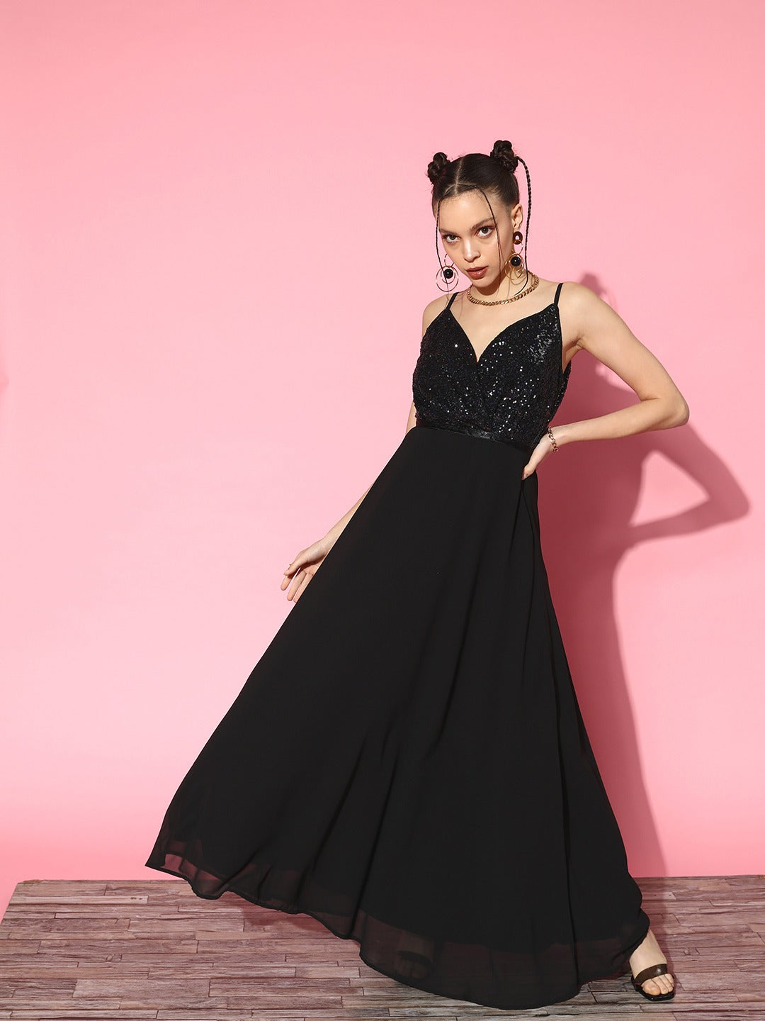 Women Solid Black V-Neck Embellished Net Flared Maxi Gown Berrylush