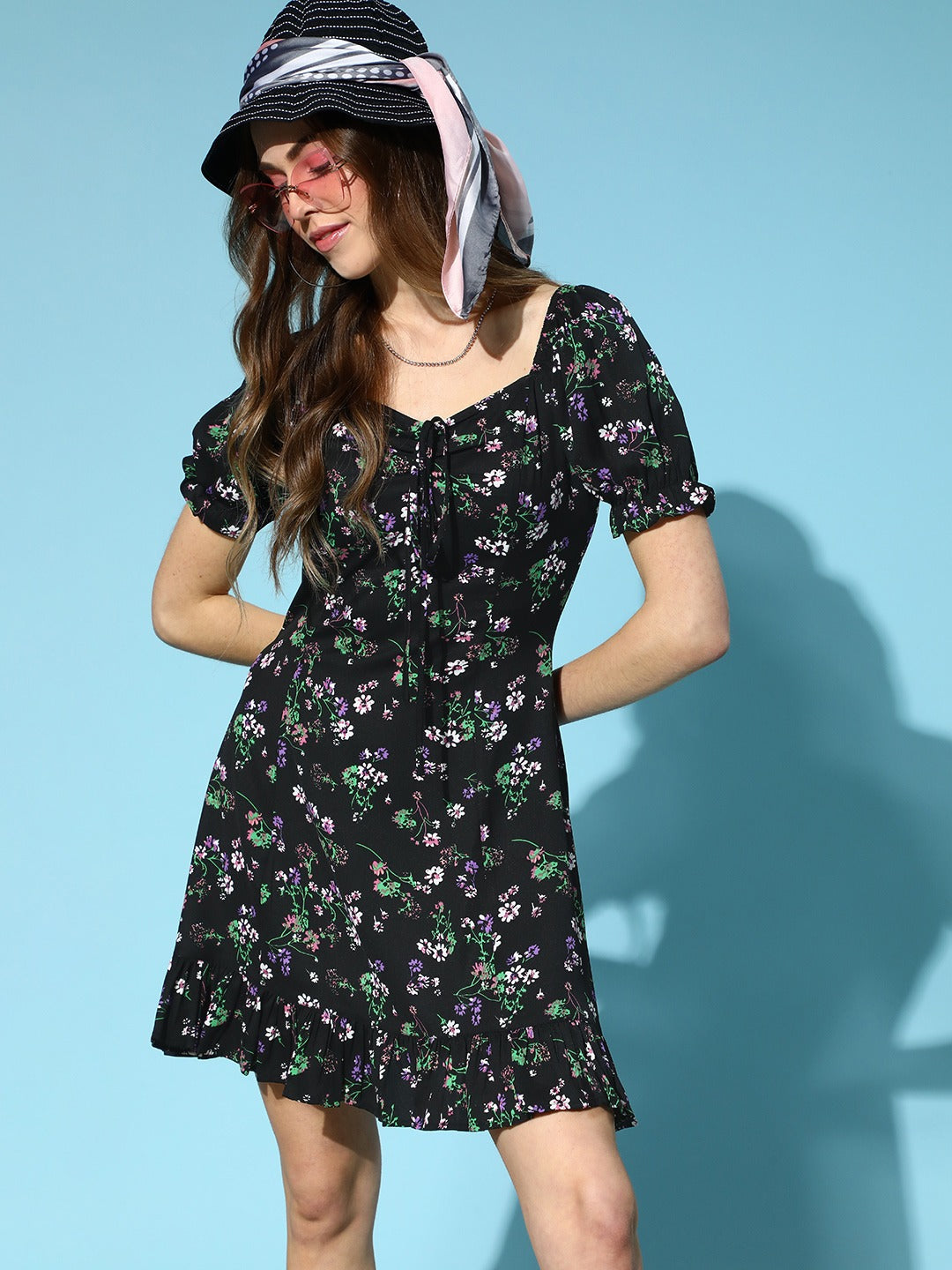 Berrylush Women Black & Green Floral Printed Sweetheart Neck Tie-Up Fr Berrylush Women Black & Green Floral Printed Sweetheart Neck Tie-Up Fr