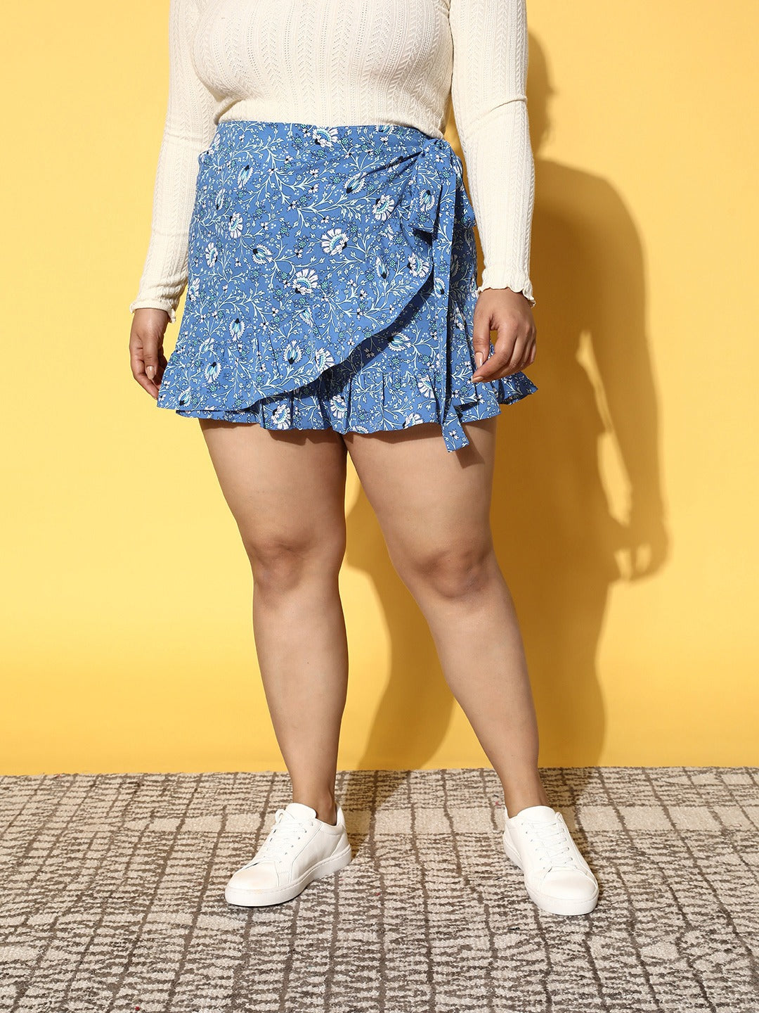 Women Plus Size Blue White Floral Printed Slip-On Elastic Tie-Up