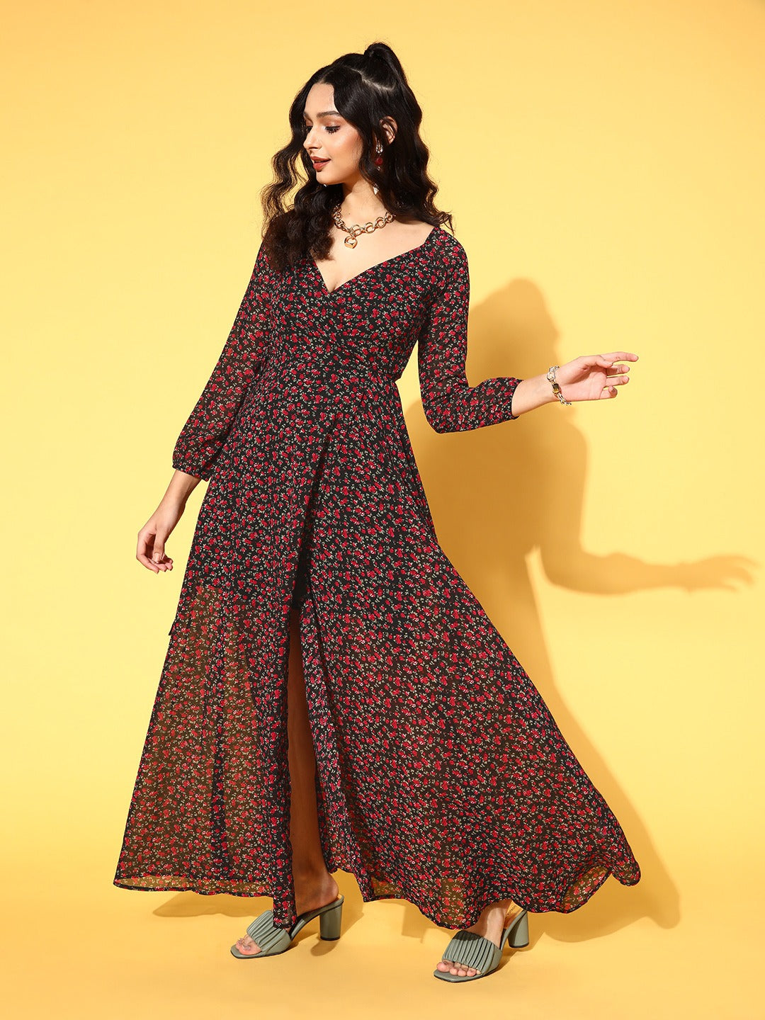 Berrylush Women Black Pink Floral Printed V-Neck Thigh-High Slit Fla