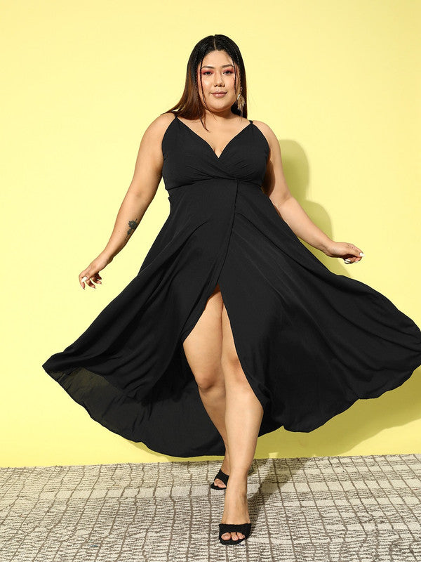 Women Plus Size Solid Black V-Neck Sleeveless Crepe Thigh-High Slit Flared Maxi Dress Berrylush