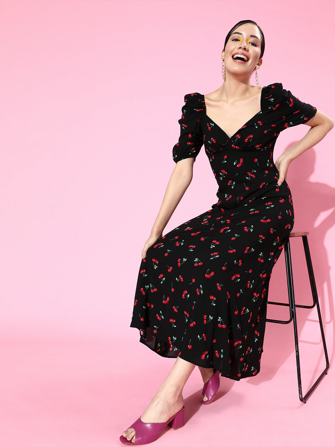 Berrylush Women Black Cherry Printed Sweetheart Neck Crepe Flared A-Li Berrylush Women Black Cherry Printed Sweetheart Neck Crepe Flared A-Li