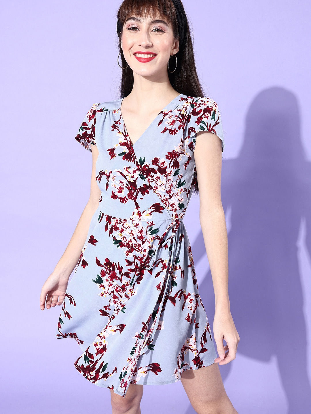 Berrylush Women Blue Red Floral Printed Cap Sleeves Wrap Dress