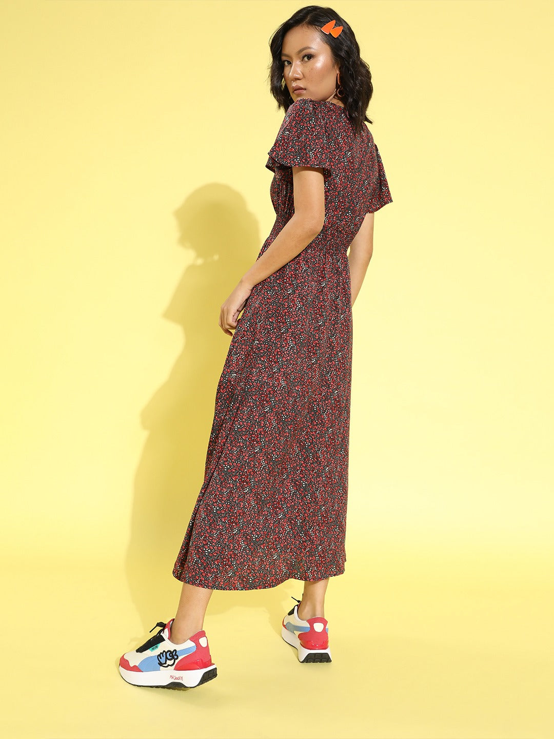 Berrylush Women Black & Multicolour Floral Printed V-Neck Crepe Flared Fit & Flare Maxi Dress