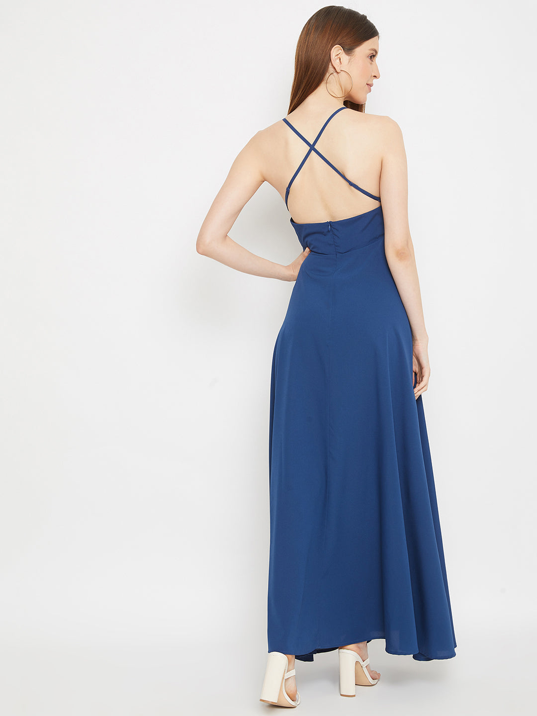 Berrylush Women Solid Blue Sweetheart Neck Backless Maxi Dress Berrylush Women Solid Blue Sweetheart Neck Backless Maxi Dress