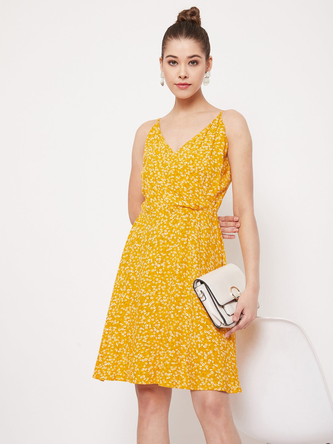Berrylush Women Yellow & White Floral Printed V-Neck Fit & Flare Mini Dress