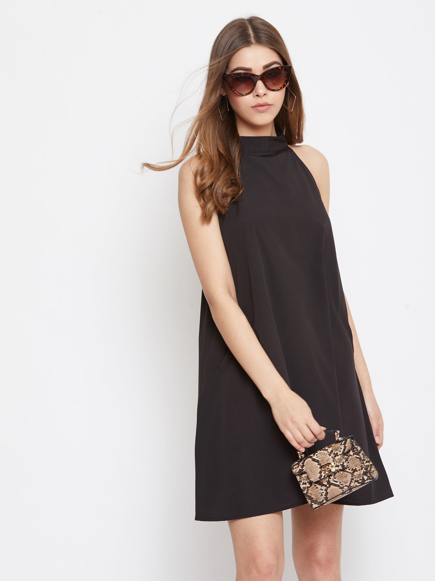 Berrylush Women Solid Black Halter Neck A-Line Mini Dress