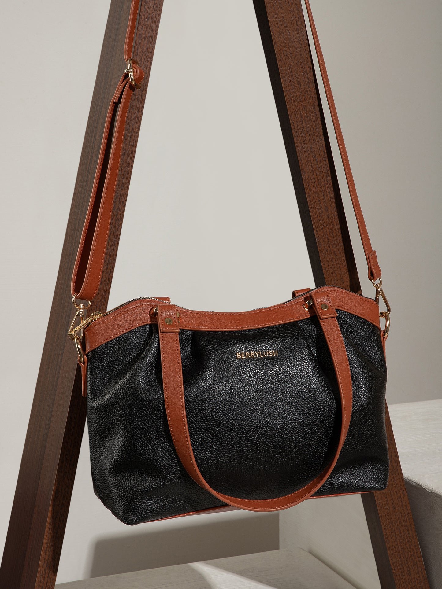 Berrylush Women Black Solid Two Handles Detachable Casual Sling Bag