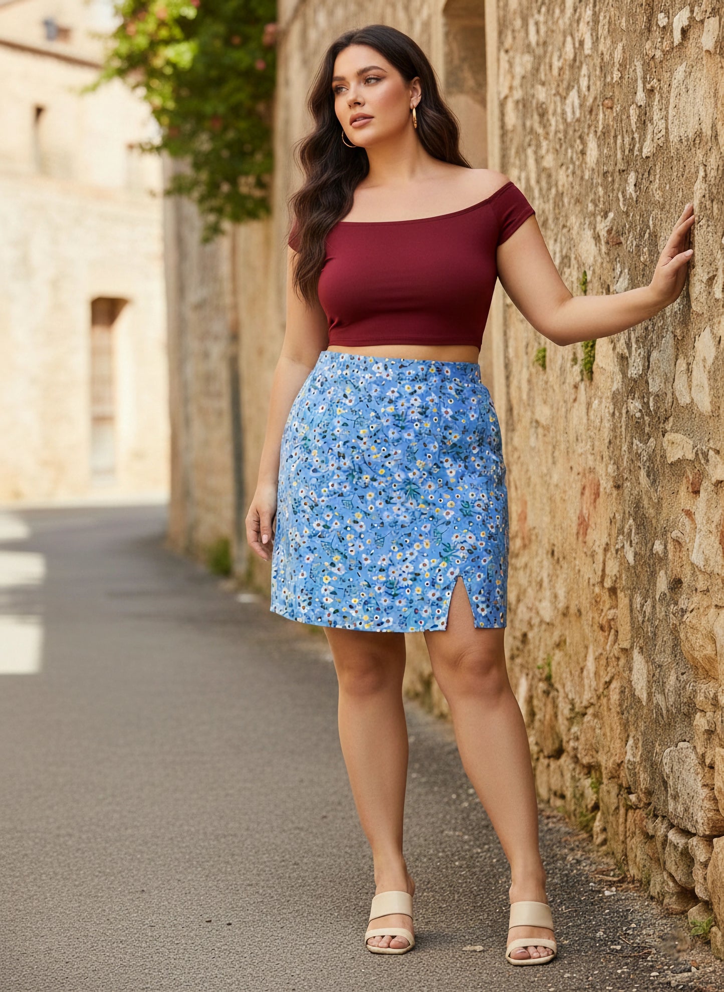 Curve Blue & White Floral Printed High-Rise Waist Front Slit Straight Hem Pencil Mini Skirt