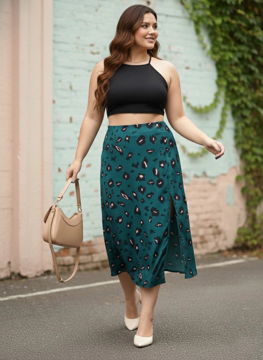 Berrylush Women Plus Size Green Animal Printed Thigh-High Slited A-Line Midi Roman Column Skirt