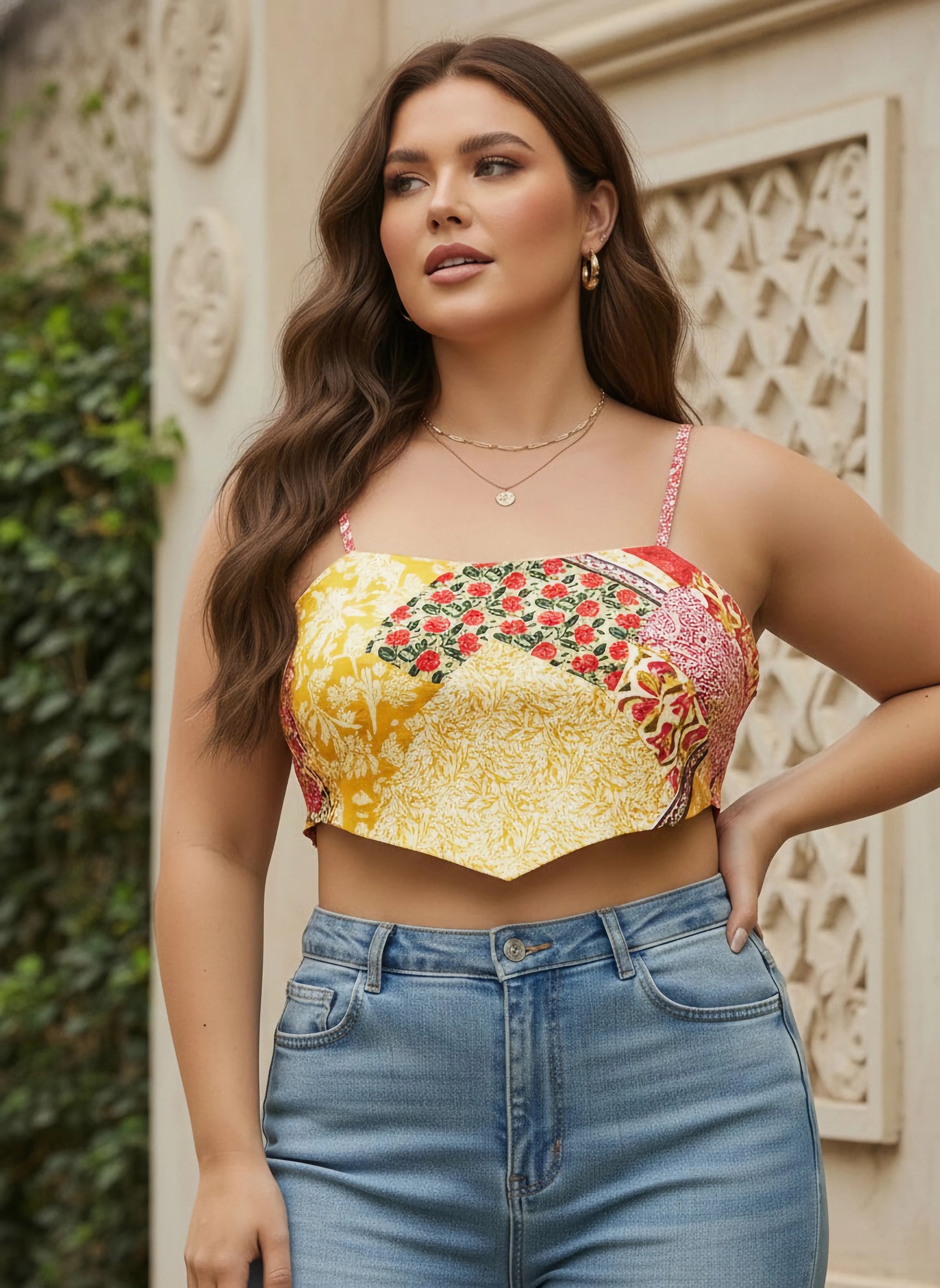 Berrylush Curve Women Red & Yellow Floral Printed Square Neck Sleeveless Hanky Hem Cropped Top