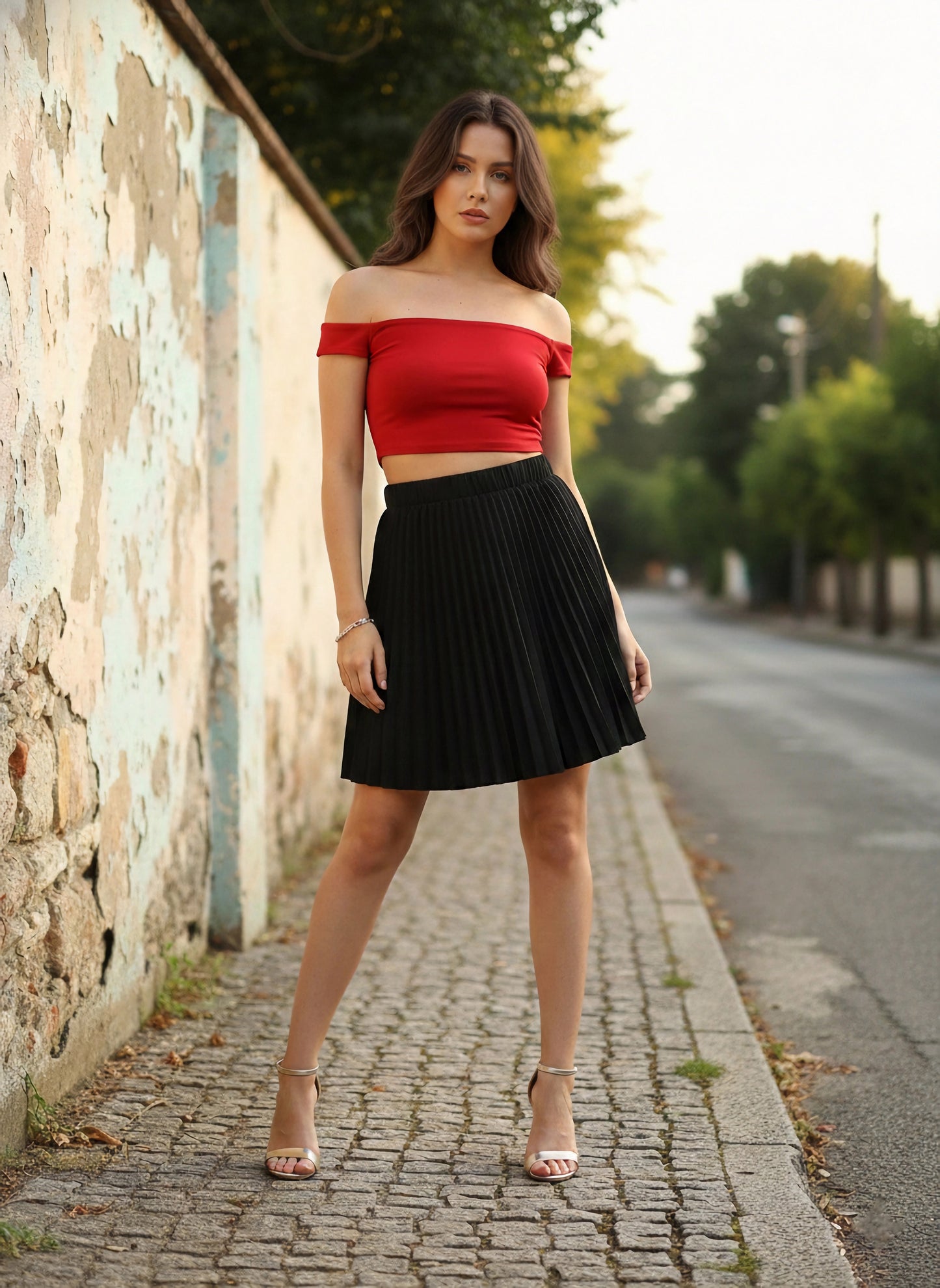 Berrylush Women Solid Black Elastic Waist Accordion Pleat Slip-On Flared Mini Skirt