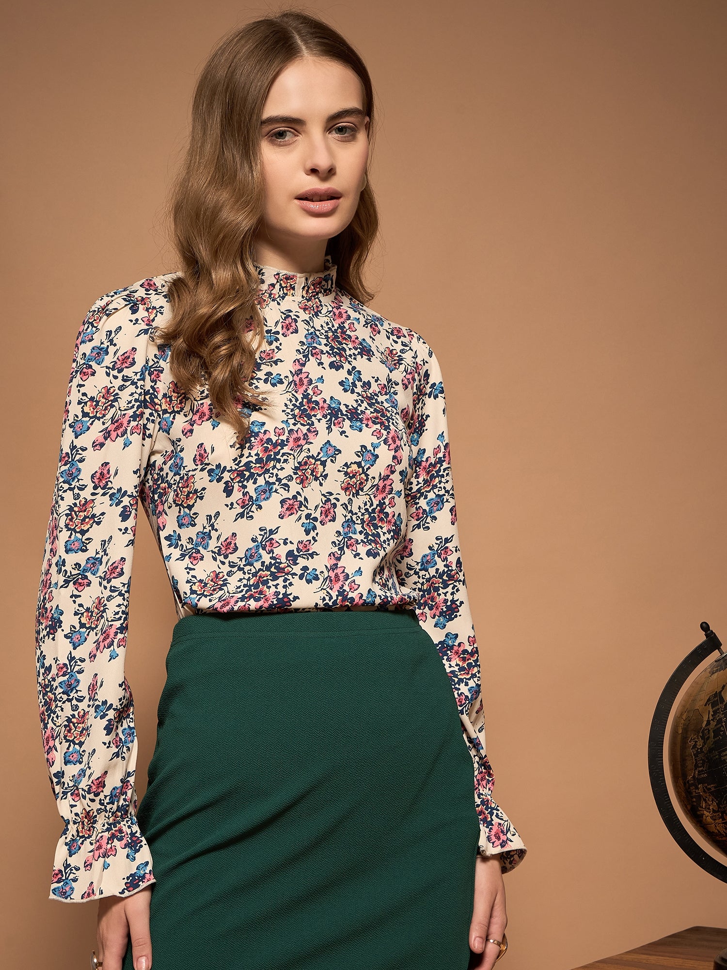 WYWH Women's Stand Collar Floral Printed Bell Sleeve Top