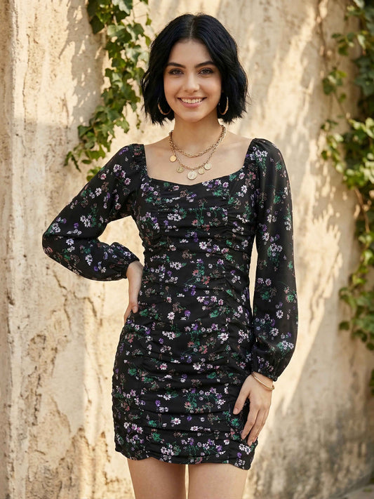 Berrylush Women Black & Green Floral Printed Square Neck Bishop Sleeve Ruched Sheath Mini Dress