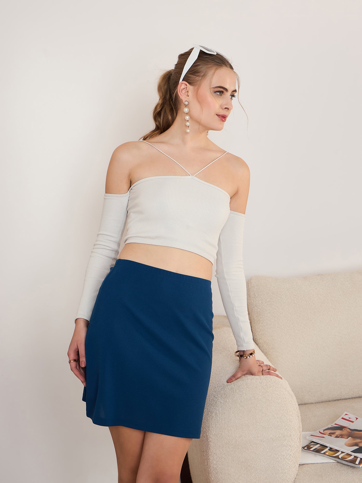 Berrylush Women Solid Teal Blue High-Rise Elastic Waist Slip-On Straight Hem Knitted Pencil Mini Skirt