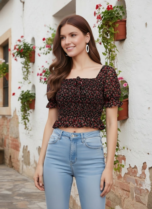 Berrylush Women Black Floral Print Smocked Crop Top