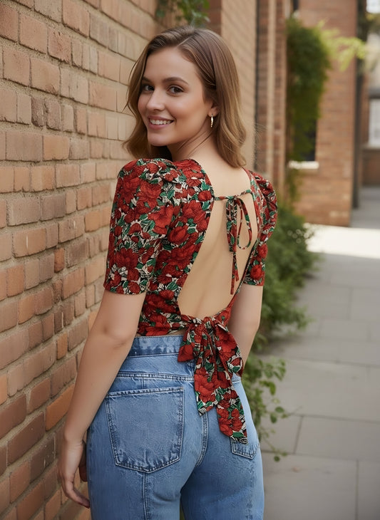 Berrylush Women Red & Green Floral Printed Round Neck Tie-Up Back Crepe Fitted Crop Top