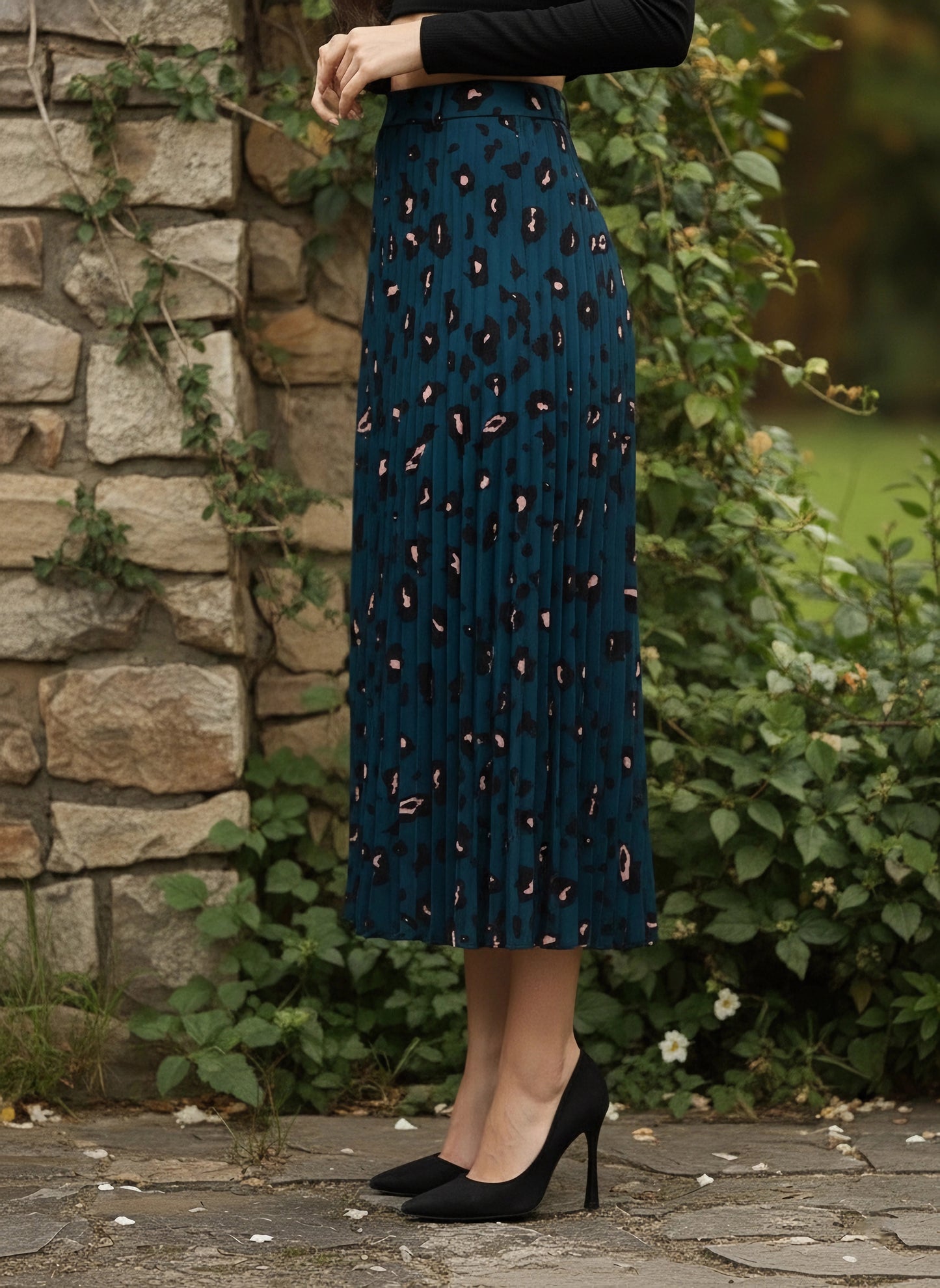 Blue & Orange Animal Printed Elastic Waist Slip-On Accordion Pleated A-Line Midi Skirt