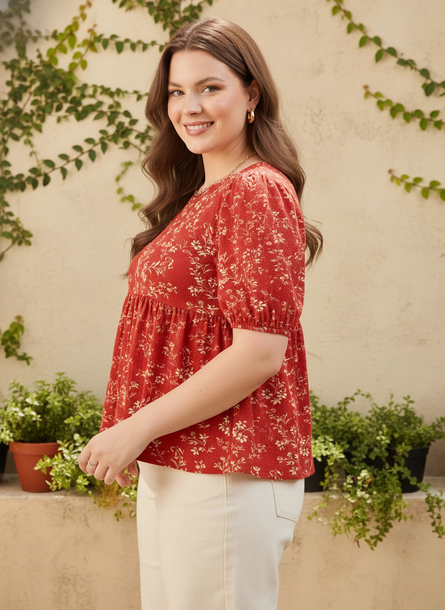 Curve Red & White Floral Printed Round Neck Back Keyhole Pleated Regular Peplum Top