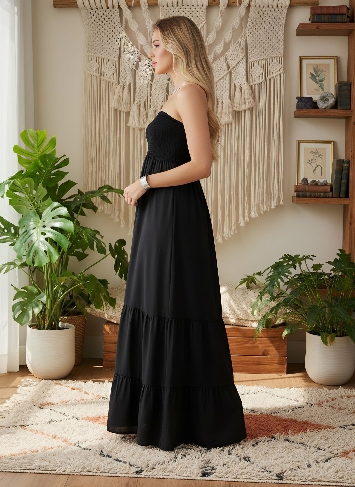 Berrylush Women Black Solid Strapless Smocked A-Line Maxi Dress