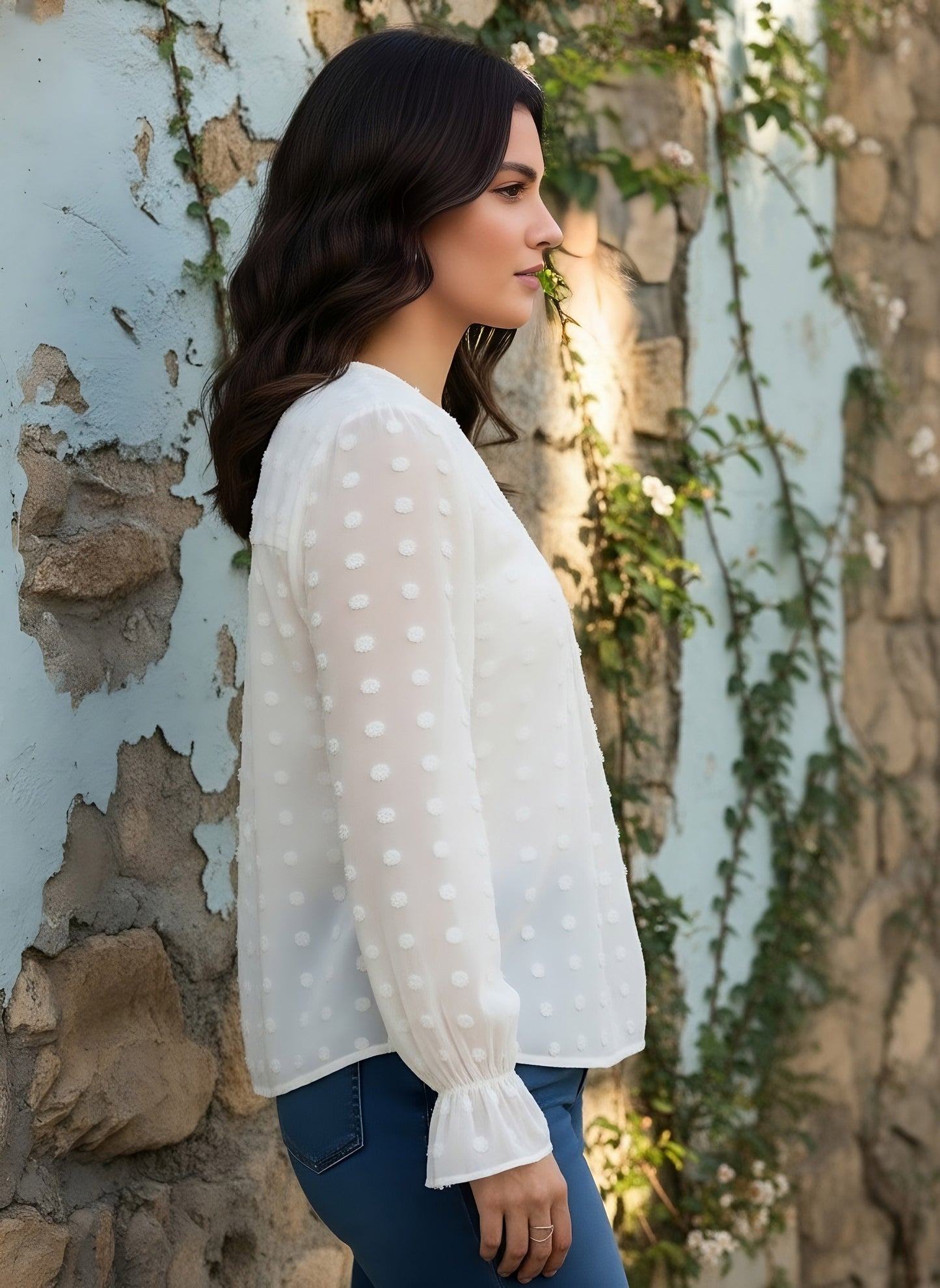 Berrylush BIZwear Women White Solid V-Neck Long Sleeve Regular Top