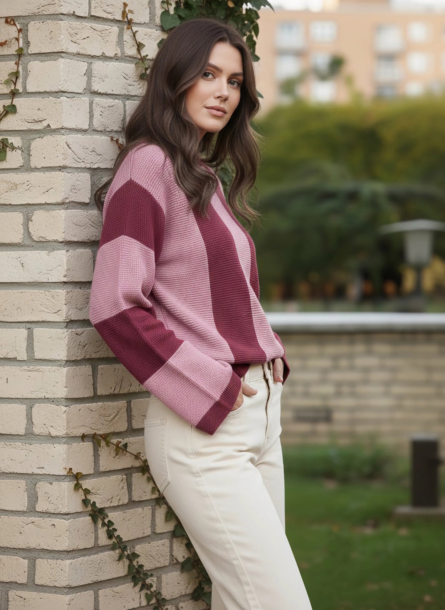 Berrylush Women Pink & Red Frenchy Two-Tone Printed Round Neck Drop-Shoulder Sleeves Ribbed Hem Regular Sweater