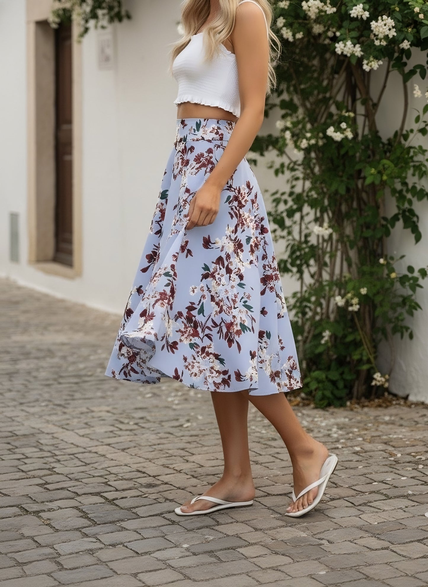 Berrylush Women Blue & Red Floral Printed Flared A-line Midi Skirt