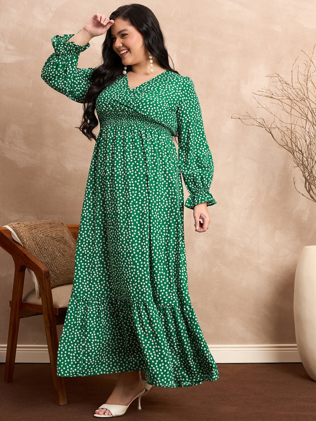 Berrylush Curve Women Plus Size Green Floral Print V-Neck Long Sleeve Maxi  Dress