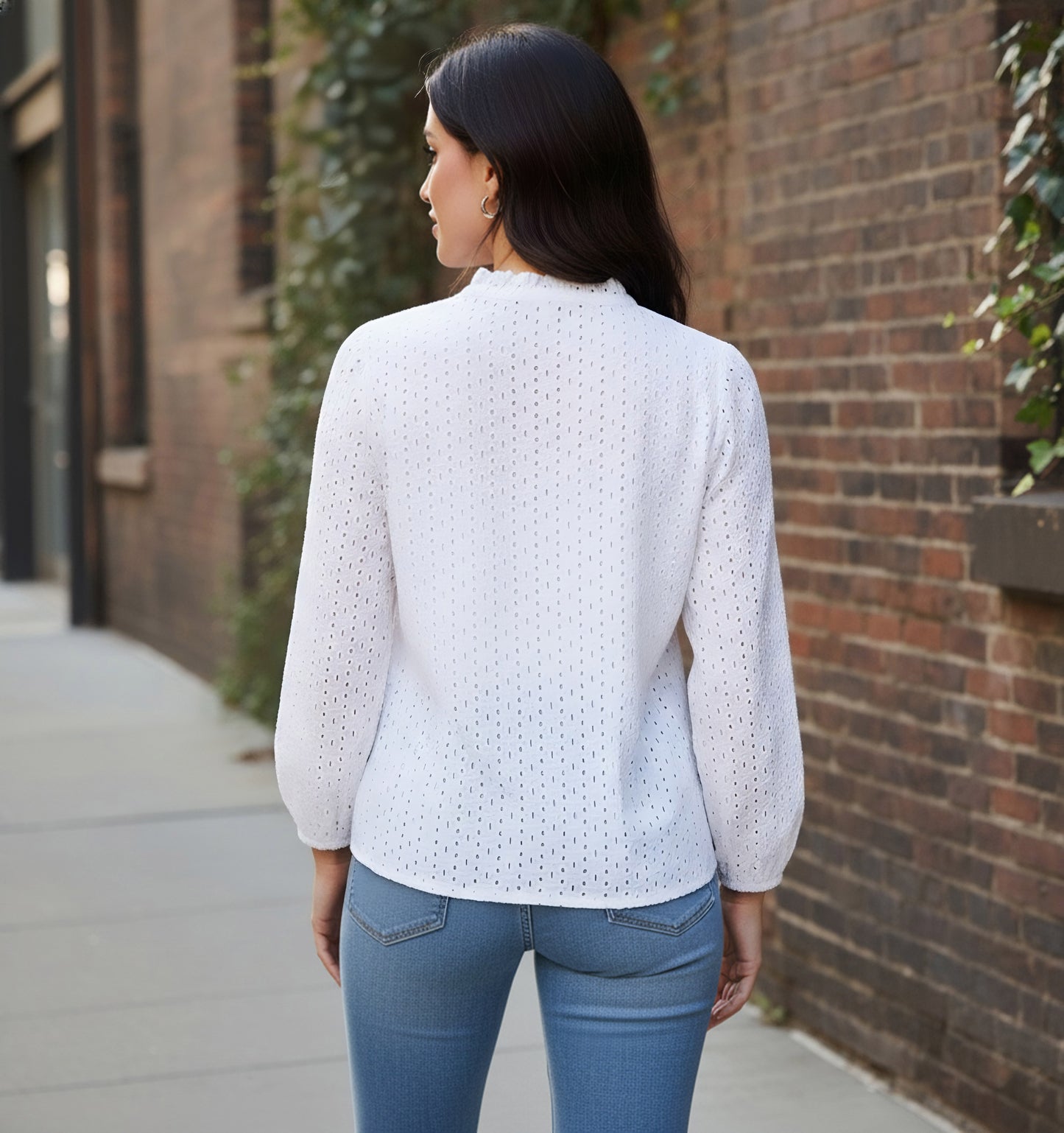 Berrylush BIZwear Women White Solid V-Neck Long Sleeve Regular Top