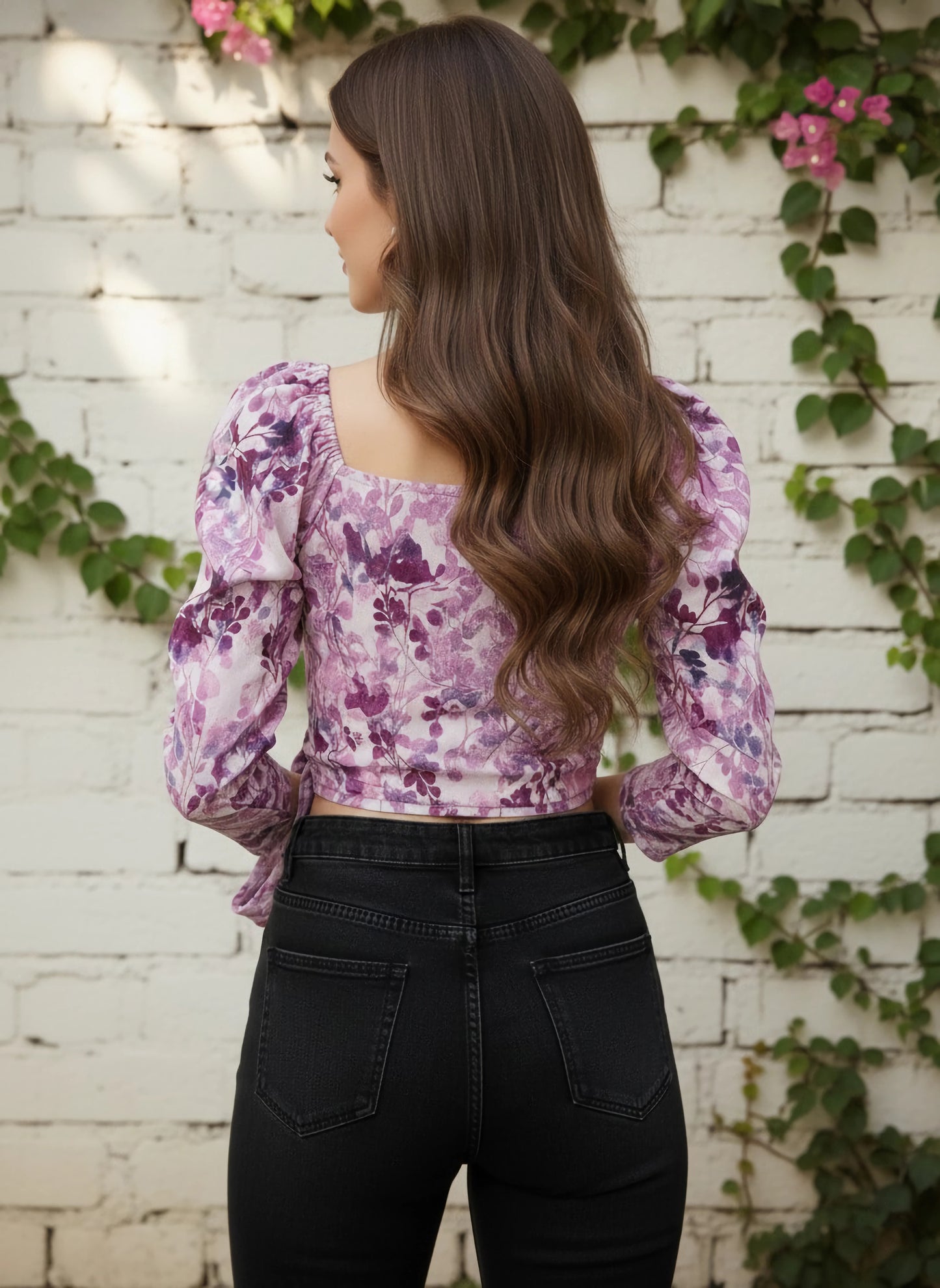 Berrylush Women White & Lavender Floral Printed Sweetheart Neck Waist Tie-Up Wrap Cropped Top