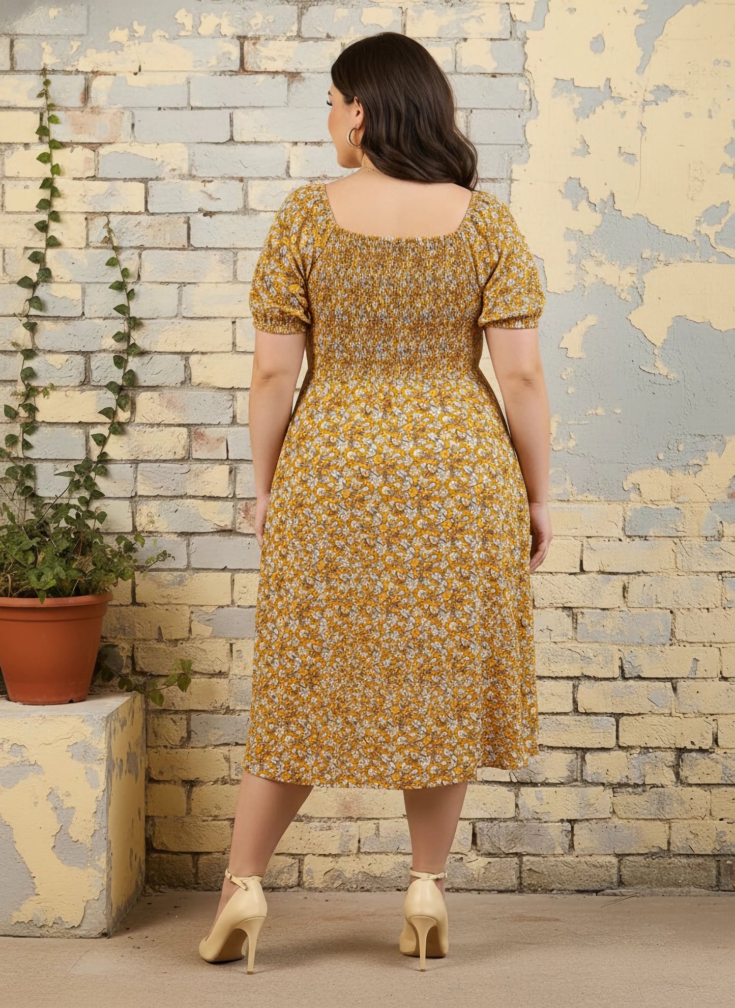 Curve Mustard Yellow & White Floral Printed Square Neck Tie-Up Front Straight Hem Smocked Fit & Flare Midi Dress