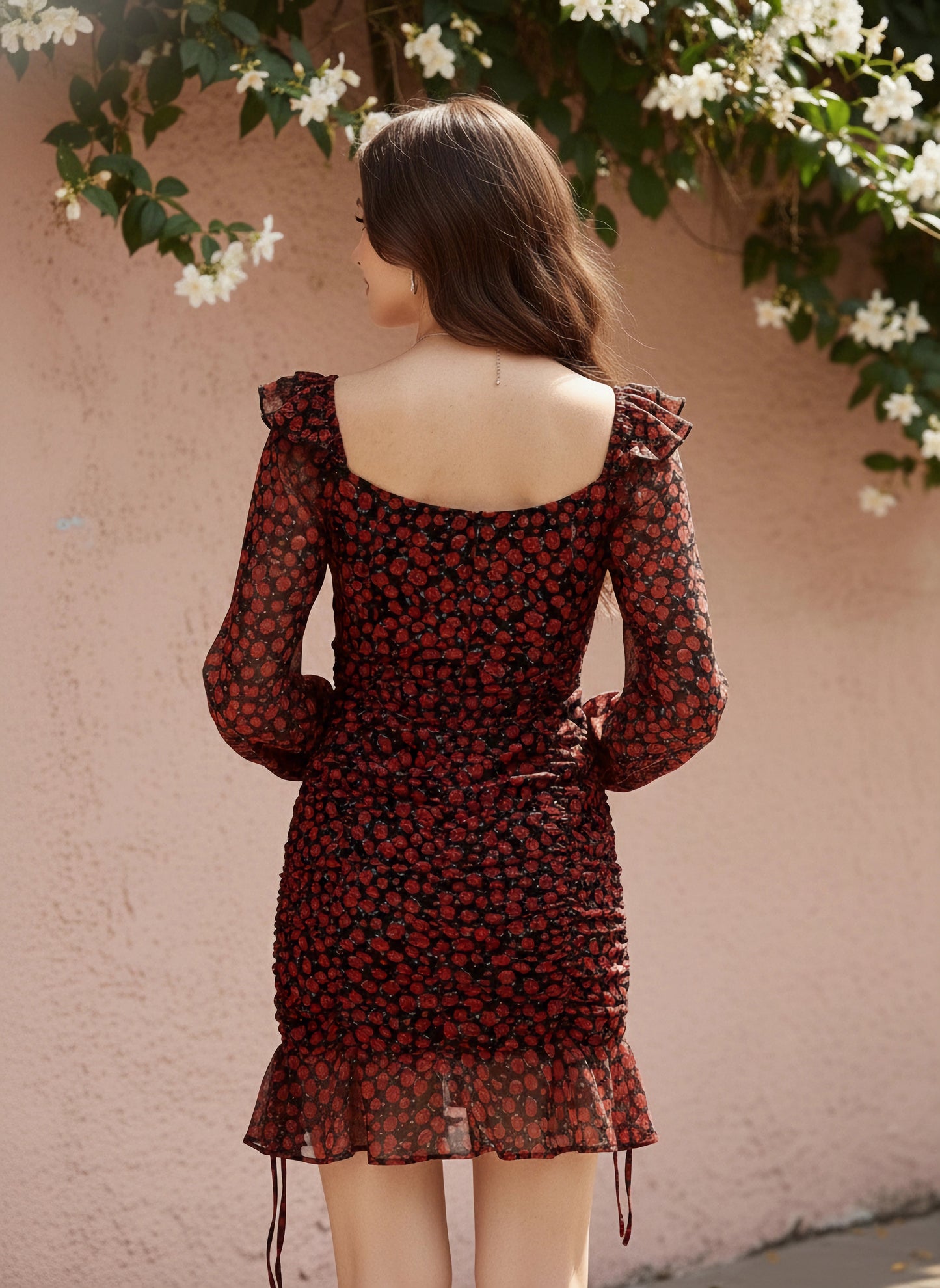 Berrylush Women Black & Red Floral Printed Sweetheart Neck Georgette Tie-Up Flounce Hem Ruffled Bodycon Mini Dress