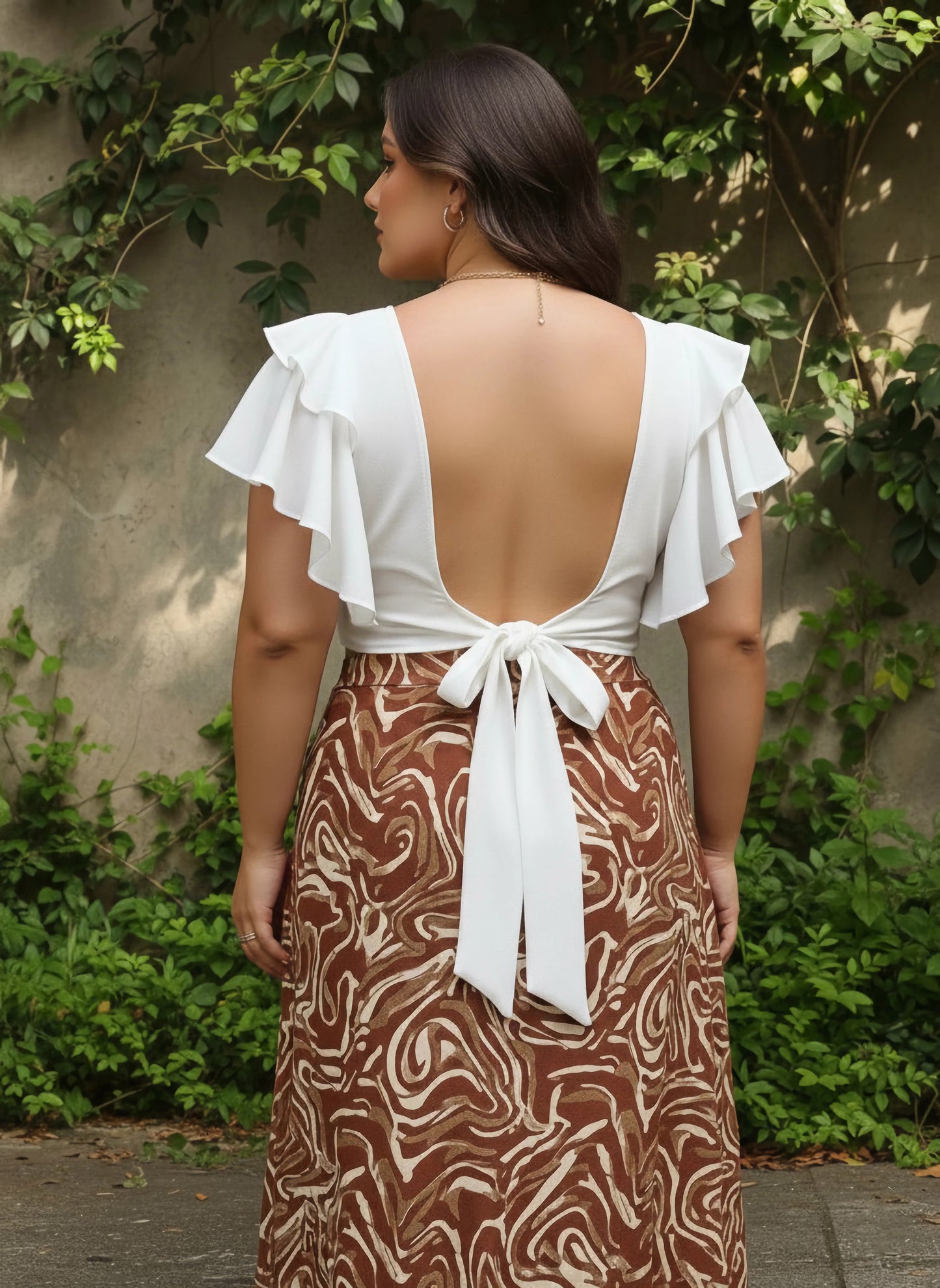 Berrylush Women Plus Size Solid White Round Neck Tie-Up Backless Crepe Blouson Cropped Top