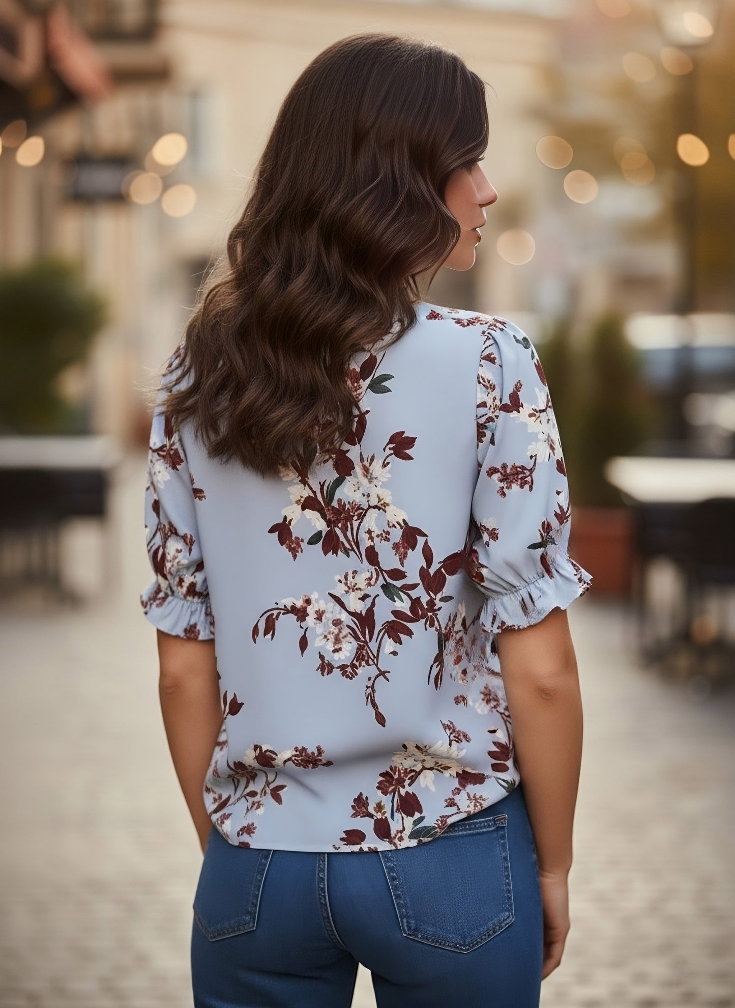 Berrylush Women Blue Floral Printed Round High Neck Top