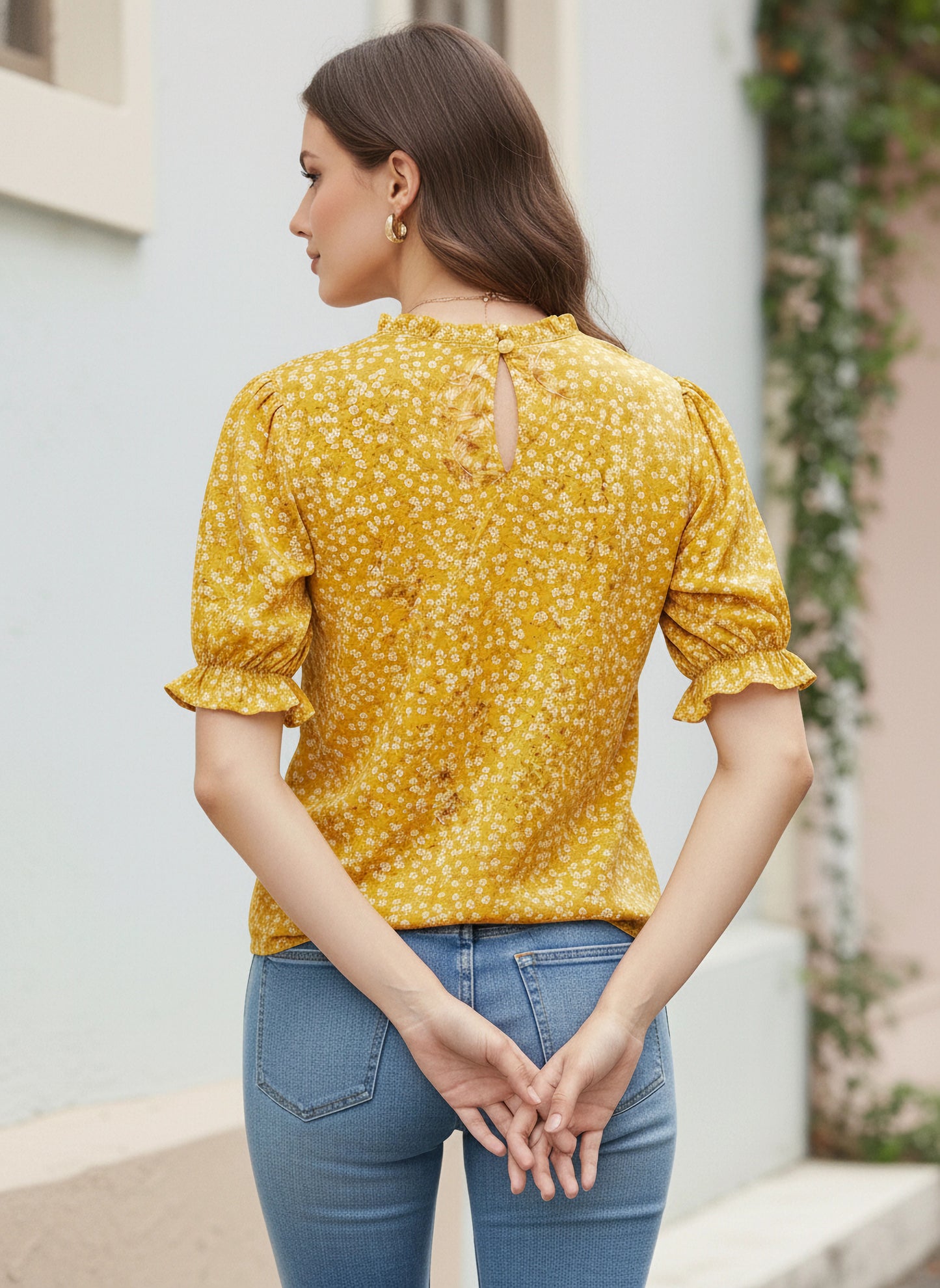 Berrylush Women Yellow Floral Printed Puff Sleeves Top