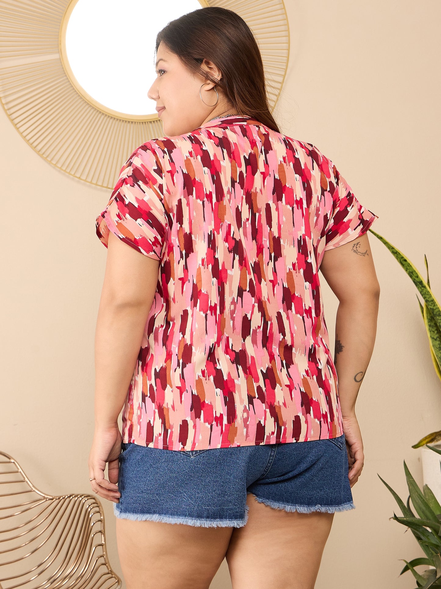 Berrylush Curve Women Pink & Red Geometric Printed Notch Neck Short Sleeves Straight Hem Regular Top